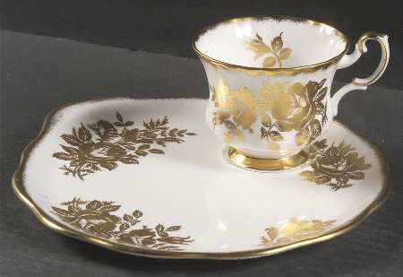 Golden Rose Snack Plate & Cup Set