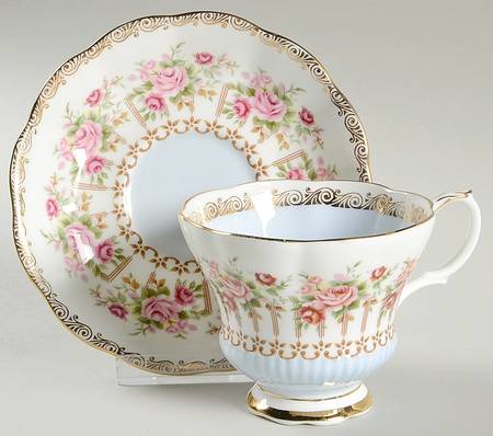 Green Park Footed Cup & Saucer Set