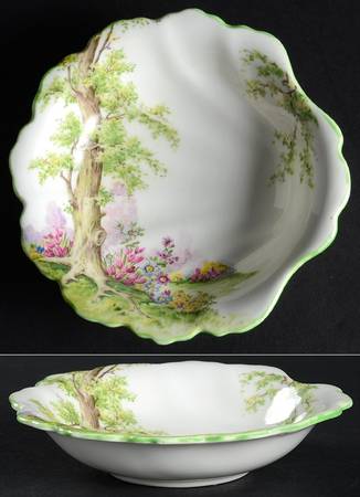 Greenwood Tree (Green Trim) 5" Shell Shaped Dish