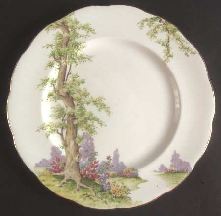 Greenwood Tree (Gold Trim) by Royal Albert
