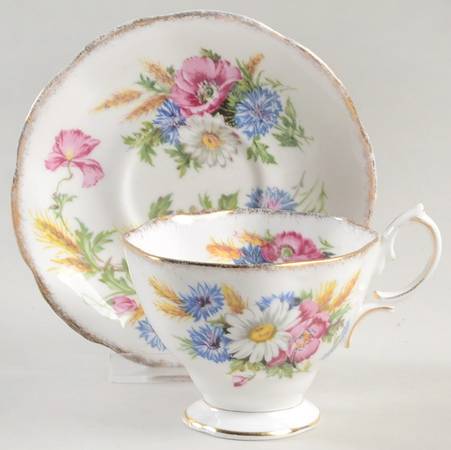 Harvest Bouquet Footed Cup & Saucer Set