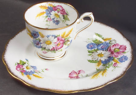 Harvest Bouquet Snack Plate & Cup Set