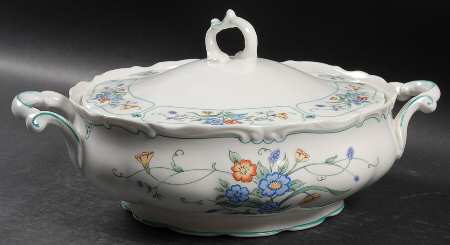 Hamlyn Round Covered Vegetable