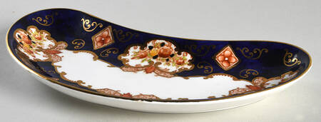 Heirloom (Bone China Stamp) Crescent Salad Plate