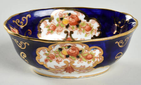 Heirloom (Bone China Stamp) 4" Oval Nut Dish