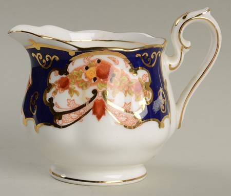 Heirloom (Bone China Stamp) Creamer