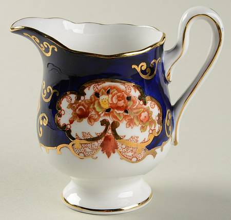 Heirloom (Bone China Stamp) Mini Creamer