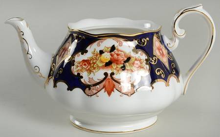 Heirloom (Bone China Stamp) Teapot No Lid