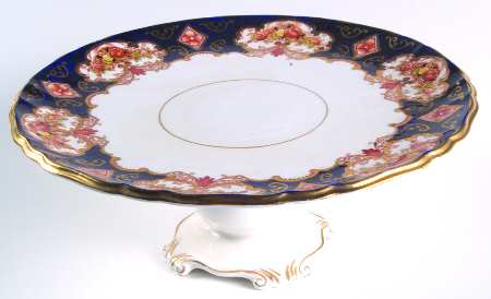 Heirloom (Bone China Stamp) 9" Diameter Pedestal Cake Stand