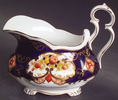 Heirloom (Bone China Stamp) Creamer