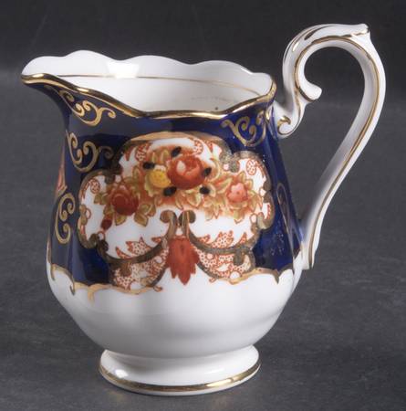 Heirloom (Bone China Stamp) Mini Creamer