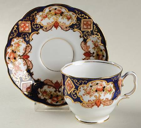 Heirloom (Crown China Stamp, SCALLOPED) Footed Cup & Saucer Set