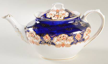 Heirloom (Crown China Stamp, SCALLOPED) Teapot & Lid