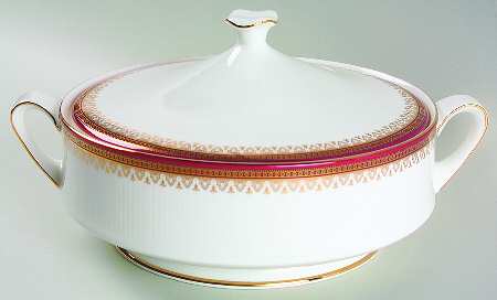 Holyrood Round Covered Vegetable