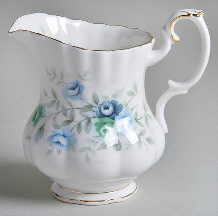 Inspiration Blue Creamer