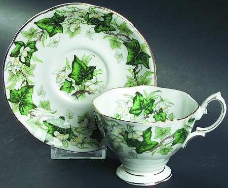 Ivy Lea Footed Cup & Saucer Set