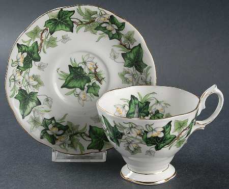 Ivy Lea Footed Cup & Saucer Set