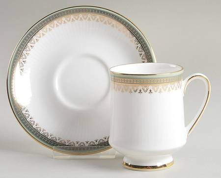 Kensington Footed Cup & Saucer Set