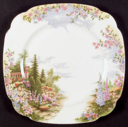 Kentish Rockery Square Dinner Plate