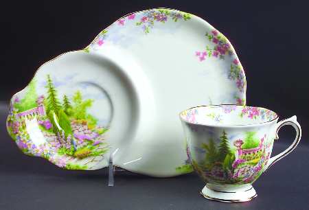 Kentish Rockery Dessert Plate & Cup Set