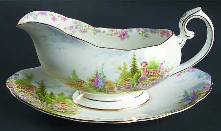 Kentish Rockery Gravy Boat & Underplate