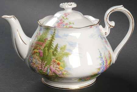 Kentish Rockery Small Teapot & Lid