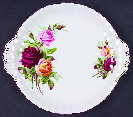 Kings Ransom Handled Cake Plate