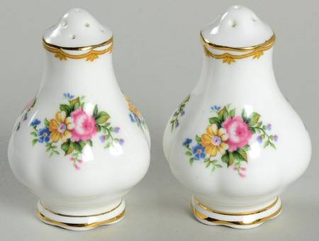 Lady Carlyle Salt & Pepper Set
