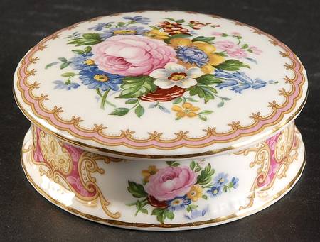 Lady Carlyle Trinket Box & Lid