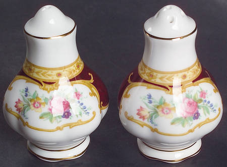 Lady Hamilton Salt & Pepper Set