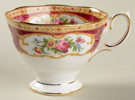 Lady Hamilton Footed Demitasse Cup