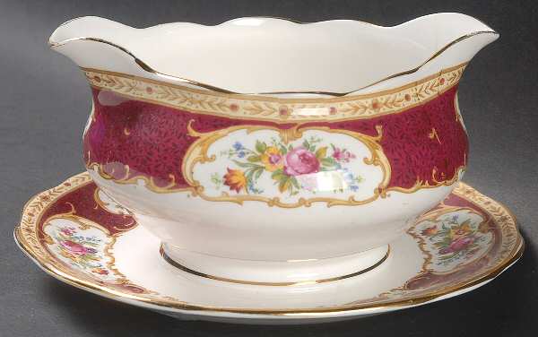 Lady Hamilton Gravy Boat with Attached Underplate
