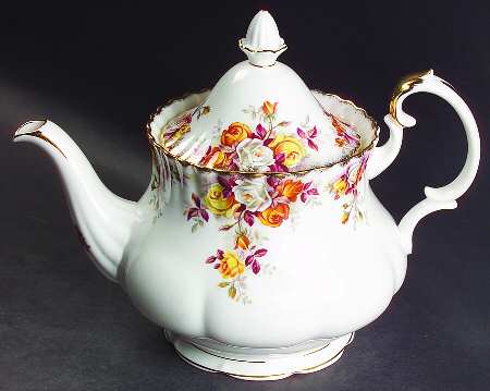 Lenora Teapot & Lid