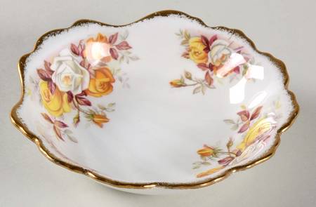 Lenora Shell Shaped Dish