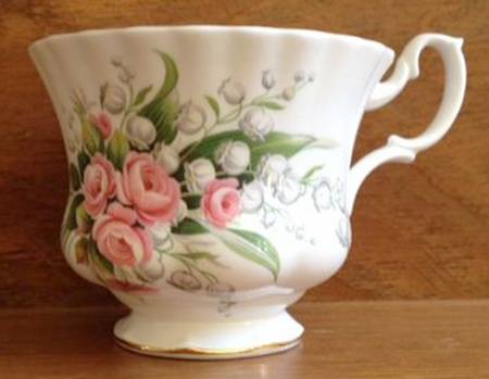 Lily of The Valley Footed Cup
