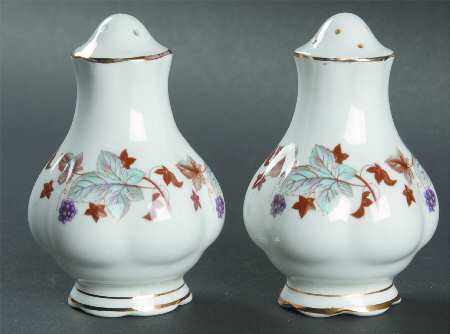 Lorraine Salt & Pepper Set