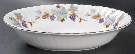 Lorraine 9" Oval Vegetable Bowl