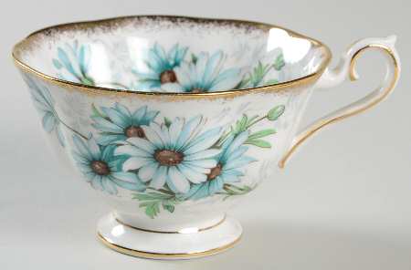 Marguerite (Hampton Shape) Footed Cup
