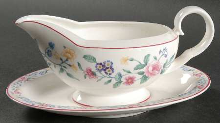 Marguerite Gravy Boat & Underplate