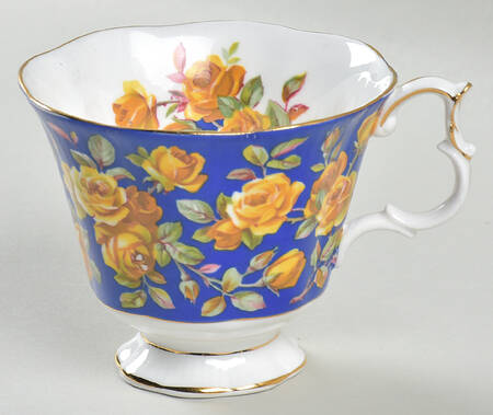 Merrie England Series Footed Cup