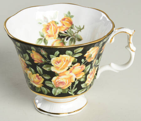 Merrie England Series Footed Cup