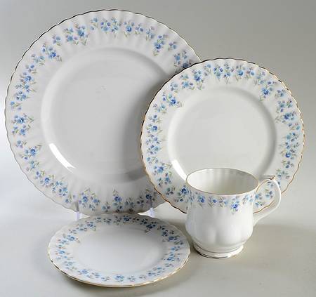 Memory Lane 4 Piece Place Setting by Royal Albert