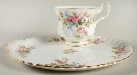 Moss Rose (Montrose Shape) Snack Plate & Cup Set