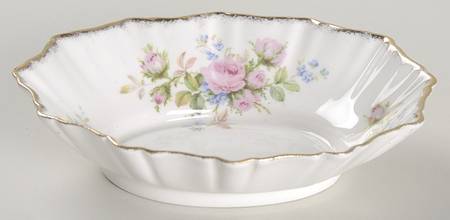 Moss Rose (Hampton, Older) 5" Oval Sweet Meat Dish