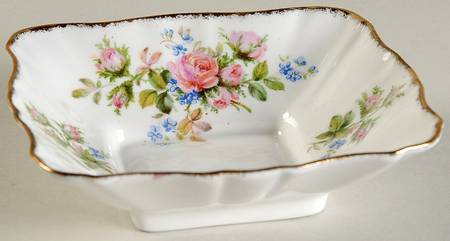 Moss Rose (Hampton, Older) 4" Square Sweet Meat