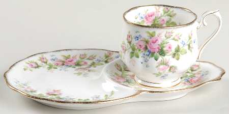 Moss Rose (Hampton, Older) Snack Plate & Cup Set