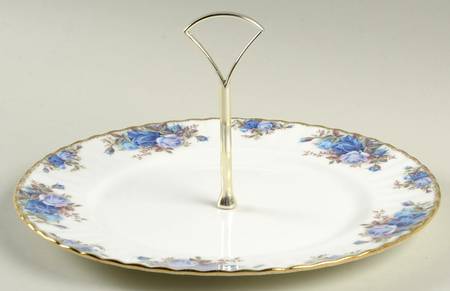 Moonlight Rose Round Serving Plate with Handle (DP)