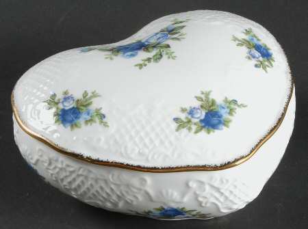 Moonlight Rose Victorian Heart Box