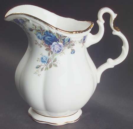 Moonlight Rose 32 Oz Pitcher