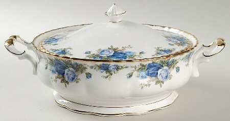 Moonlight Rose Round Covered Vegetable